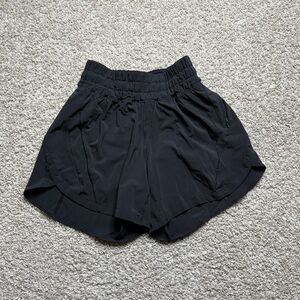 Lululemon Track That Short *5"